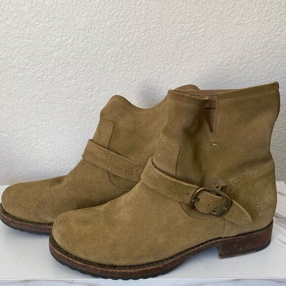 Frye Veronica Moto Boot Biker Distressed Short Low Bootie Sage Green Suede - Picture 1 of 8